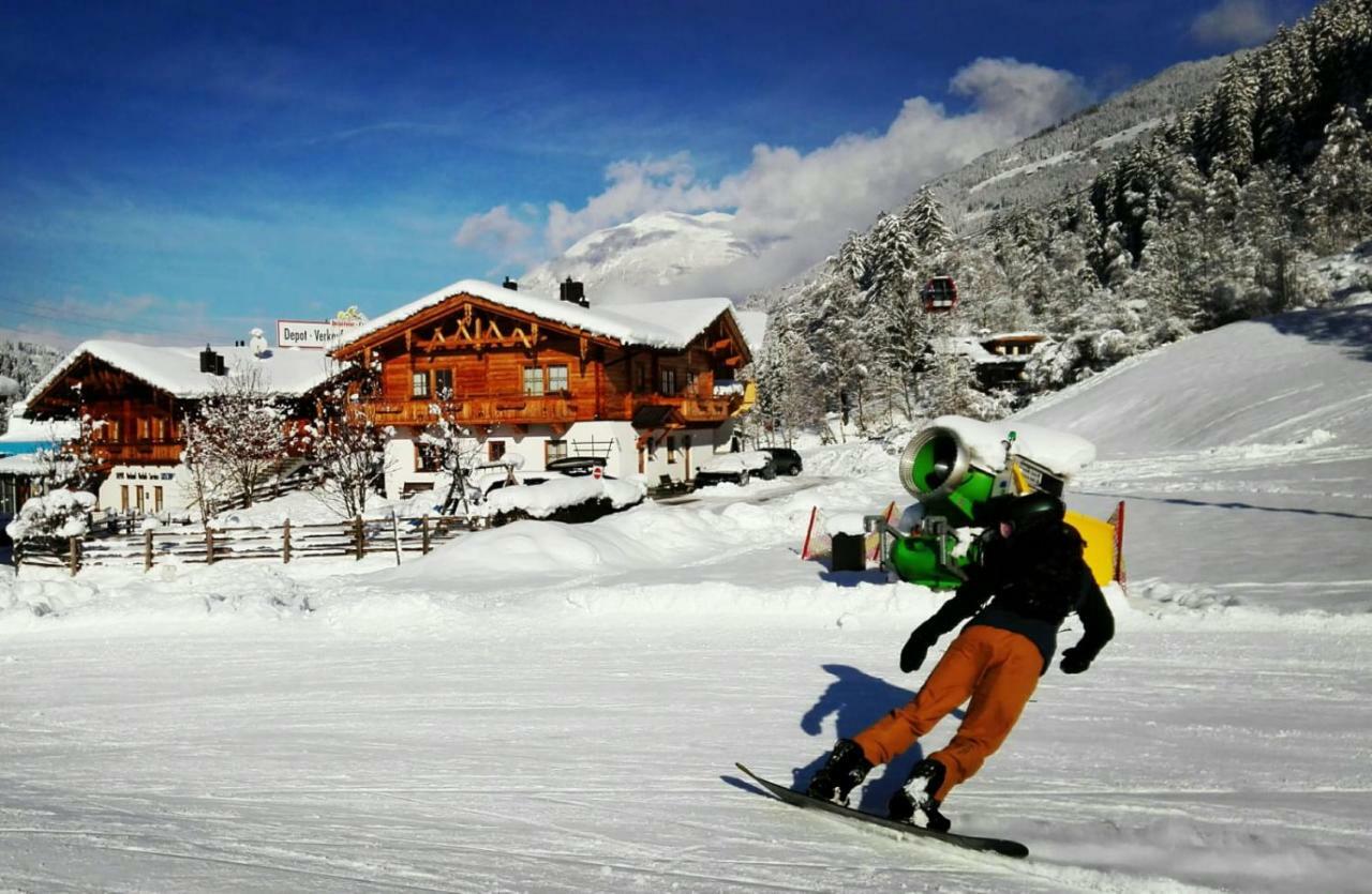 Feriendorf Joggler - Chalets Nahe Der Gondel Zell am Ziller Kültér fotó
